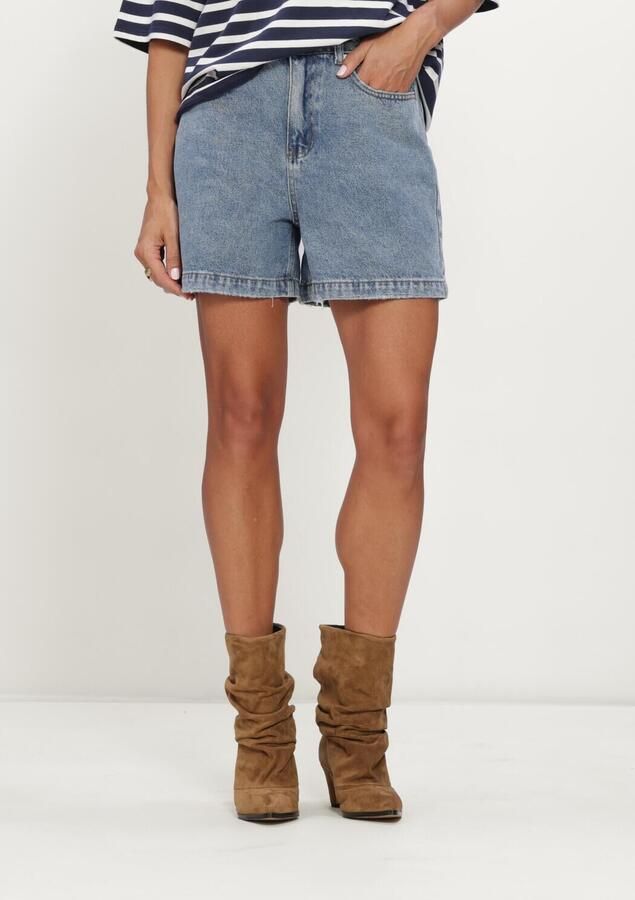 ALIX THE LABEL Dames Broeken Ladies Woven Bermuda Denim Shorts Lichtblauw