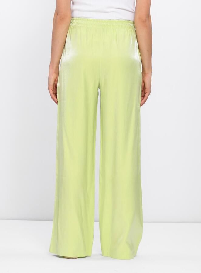 Alix the Label satijnen wide leg regular waist pantalon limegroen - Foto 2