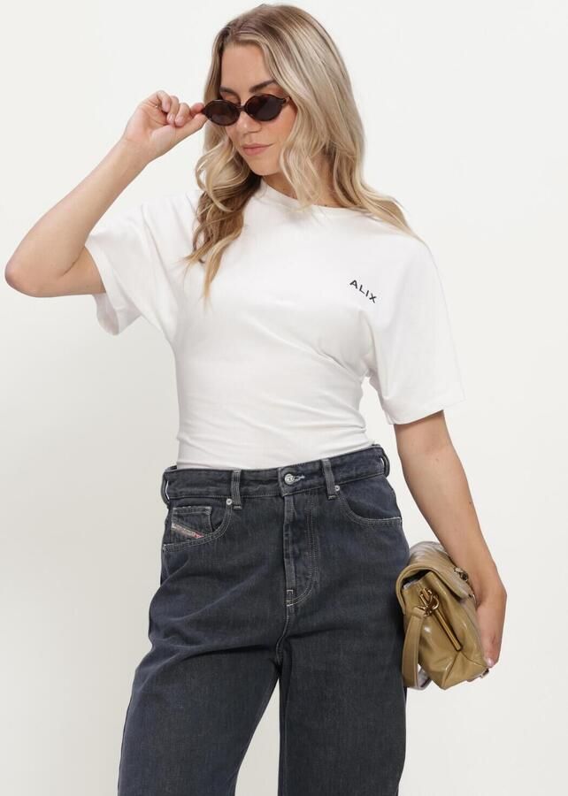 ALIX THE LABEL Dames Tops & T-shirts Ladies Knitted Badwing T-shirt Wit