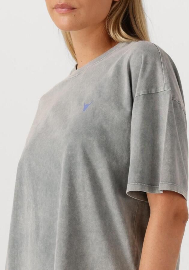 ALIX THE LABEL Dames Tops & T-shirts Ladies Knitted Print T-shirt Grijs - Foto 2