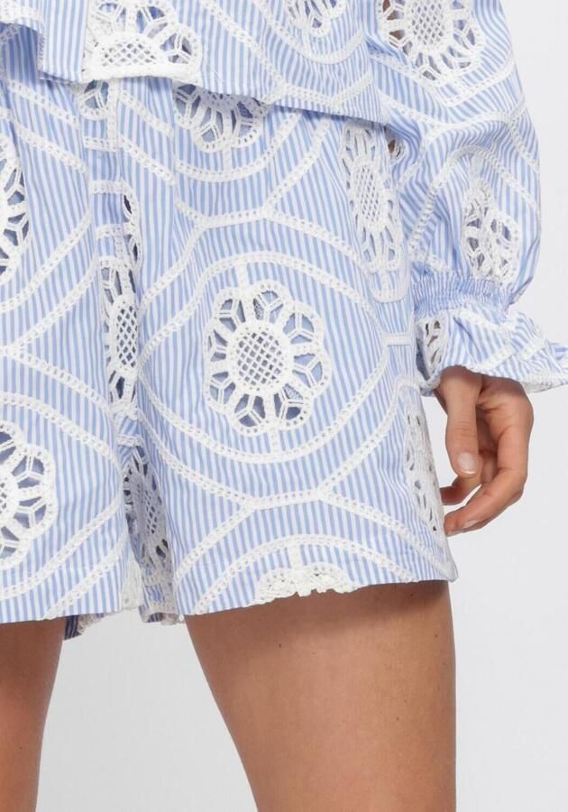 AMAYA Amsterdam high waist gestreepte casual short broderie lichtblauw - Foto 4