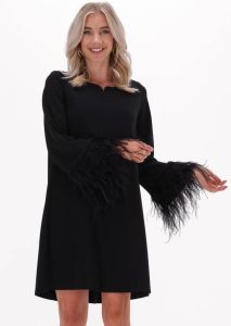 Ana Alcazar Zwarte Midi Jurk Dress Feathers Reach Compliant