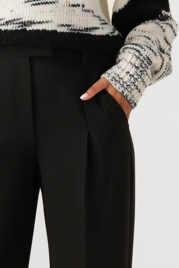 ANOTHER LABEL Dames Broeken Moore Pleated Pants Zwart