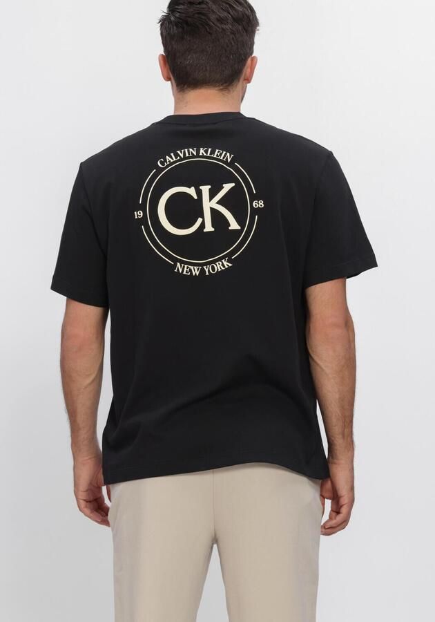 CALVIN KLEIN Heren Polo's & T-shirts 20s April Graphic Seasonal Fashi Zwart - Foto 3