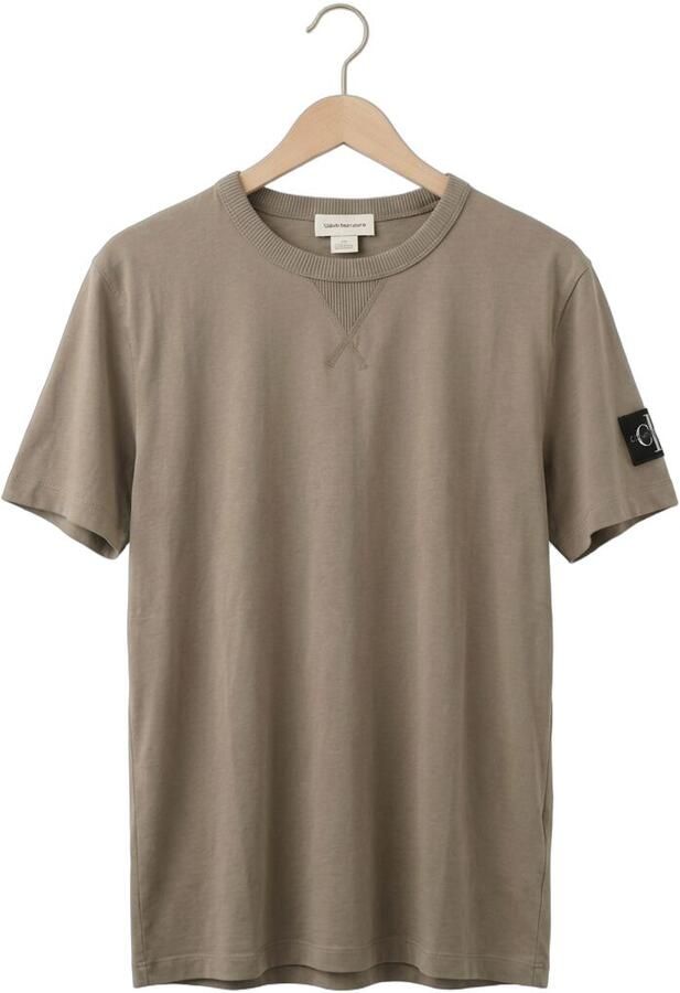 CALVIN KLEIN Heren Polo's & T-shirts Badge Regular Tee Taupe - Foto 4