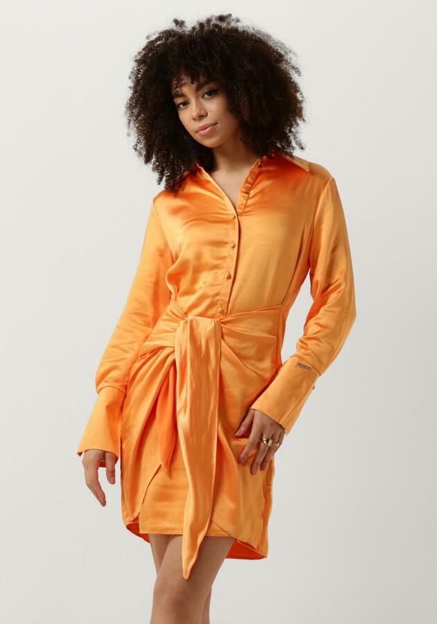 COLOURFUL REBEL Dames Jurken Mette Satin Wrap Dress Oranje - Foto 4