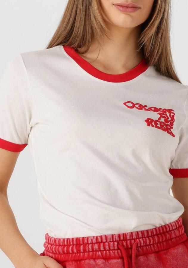 COLOURFUL REBEL Dames Tops & T-shirts Logo Wave Ringer Boxy Tee Rood - Foto 2
