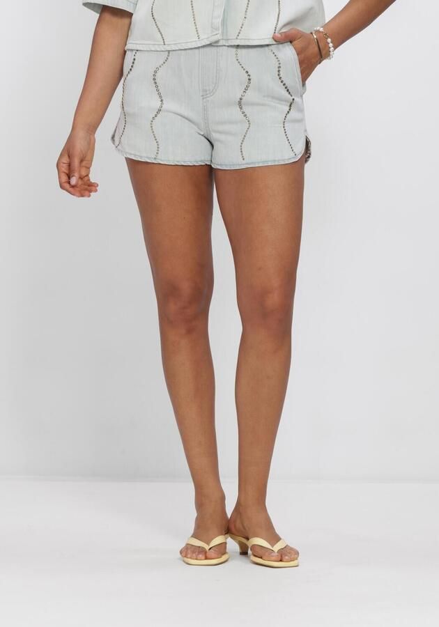 DANTE6 Dames Jeans Nerida Embellished Denim Shorts Lichtblauw