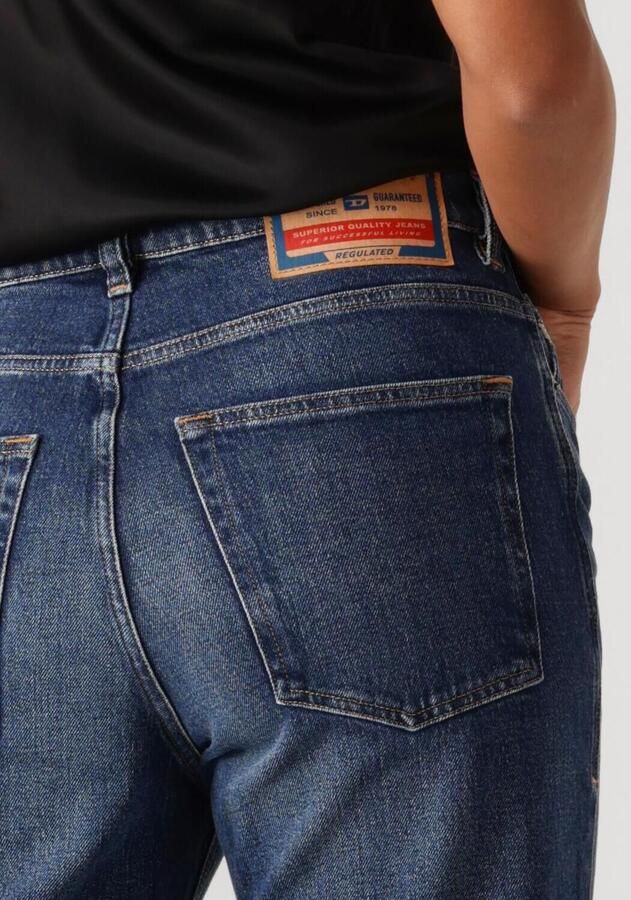 Diesel Donkerblauwe Tapered Jeans 1988 Blue Dames