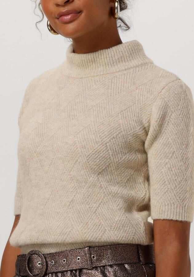 EST'SEVEN Dames Truien & Vesten Nicole Square Top Zand