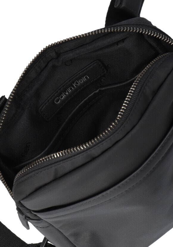 Calvin Klein Zwarte Reportertas Ck Elevated Conv Reporter S