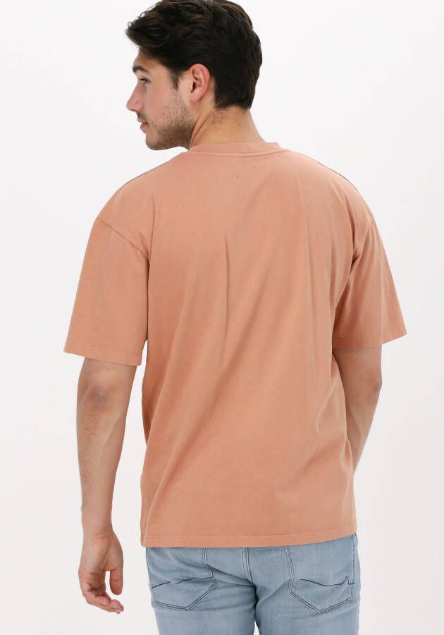Edwin Oranje T-shirt Kissu Chest Natural Ts