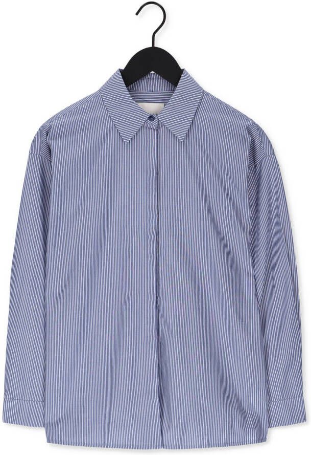 My Essential Wardrobe Blauwe Blouse 03 The Shirt