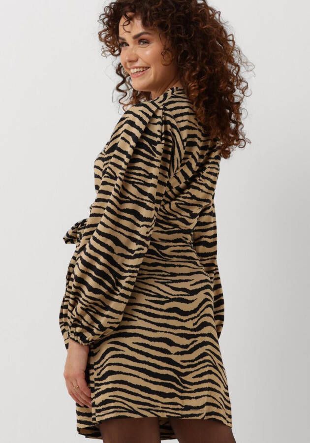 NEO NOIR Dames Jurken Oaklynn Graphic Zebra Dress Zand