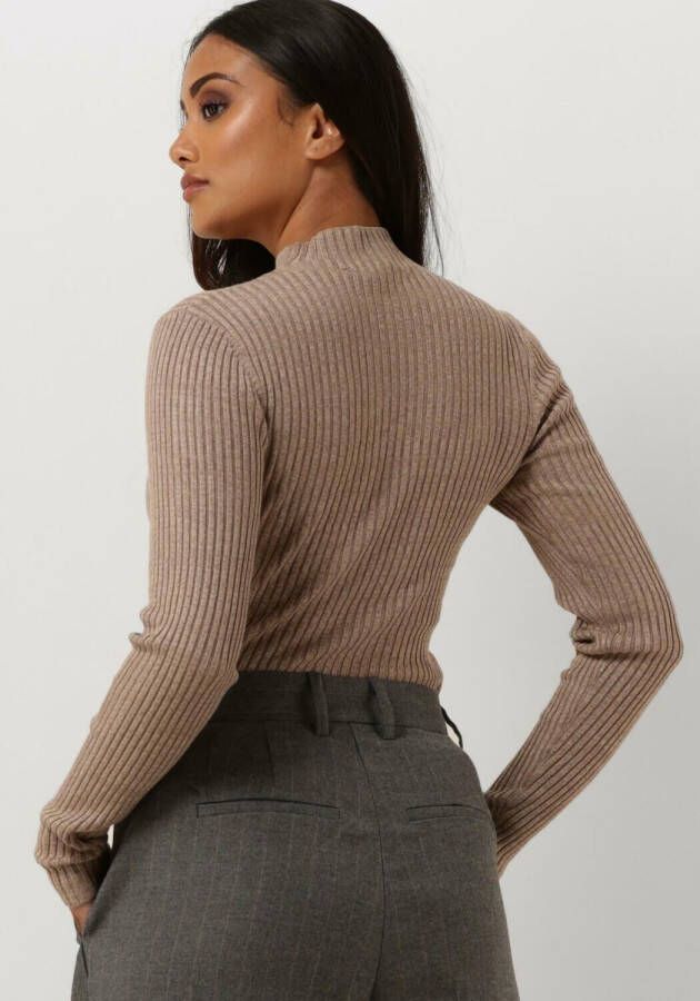 SECOND FEMALE Dames Tops & T-shirts Sanka Knit T-neck Bruin