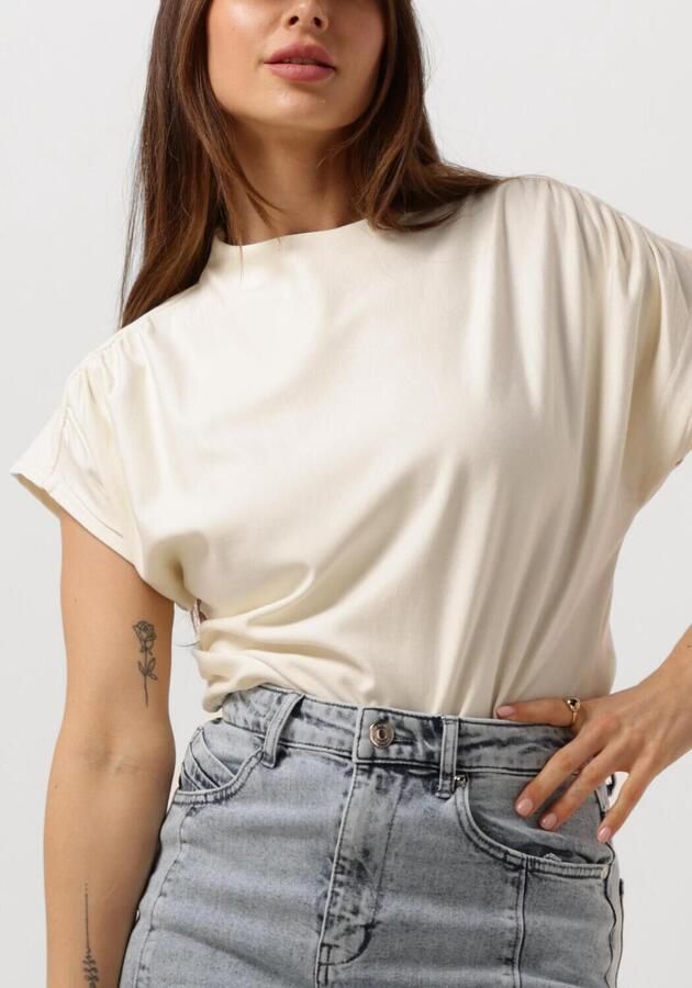 Gestuz Elegante Top met Hoge Hals en Gedrapeerde Effecten Beige Dames - Foto 3