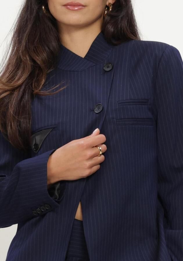 HAUTE L'AMITIÉ Haute L'Amitié Dames Blazers Navy Pin Overlap Blazer Donkerblauw - Foto 3
