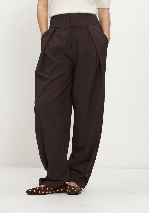 HAUTE L'AMITIÉ Haute L'Amitié Dames Broeken Zeppe Pleat Tall Pant Bruin