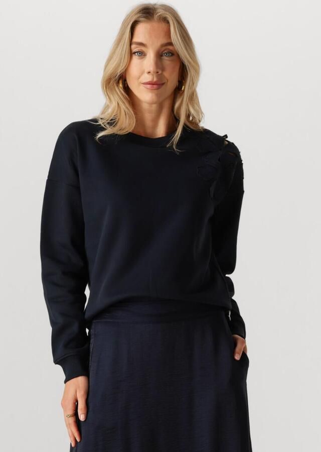 JANSEN AMSTERDAM Dames Truien & Vesten Gaby Trui Sw 156 Long Sleeve Flower Detail Donkerblauw - Foto 4