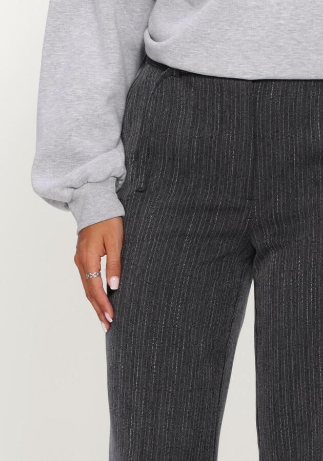 Modström straight leg broek met ceintuur en krijtstreep grijs - Foto 3