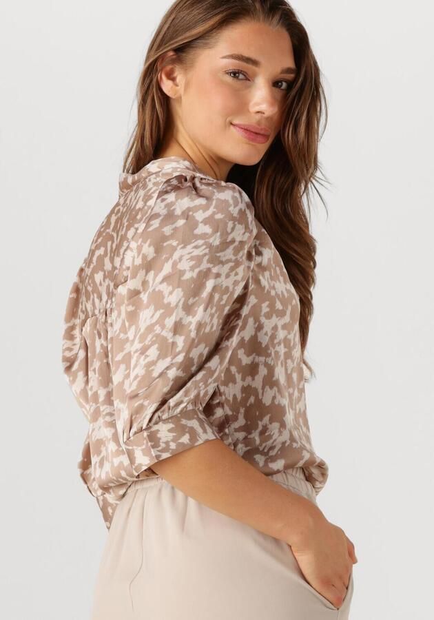 NEO NOIR Dames Blouses Roella Graphic Fade Blouse Zand - Foto 3