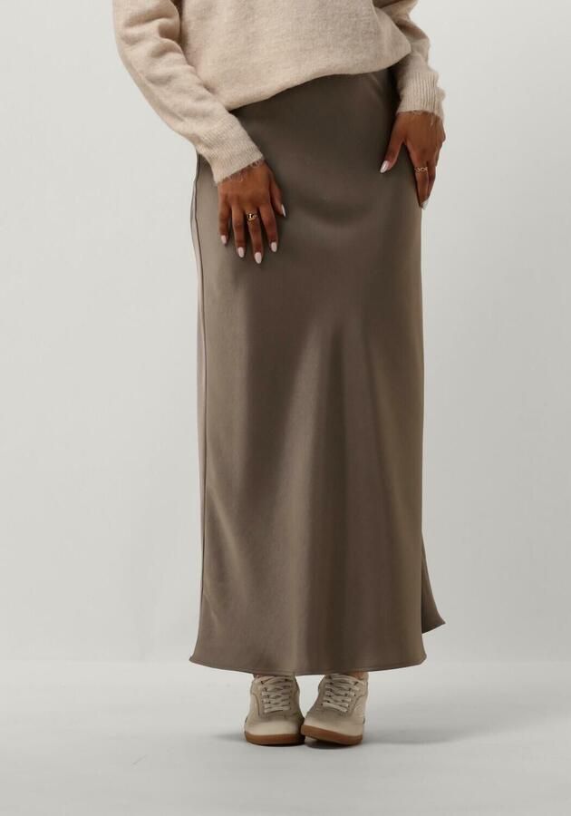 NEO NOIR Flatterende Sateen Rok Warm Grijs Gray Dames