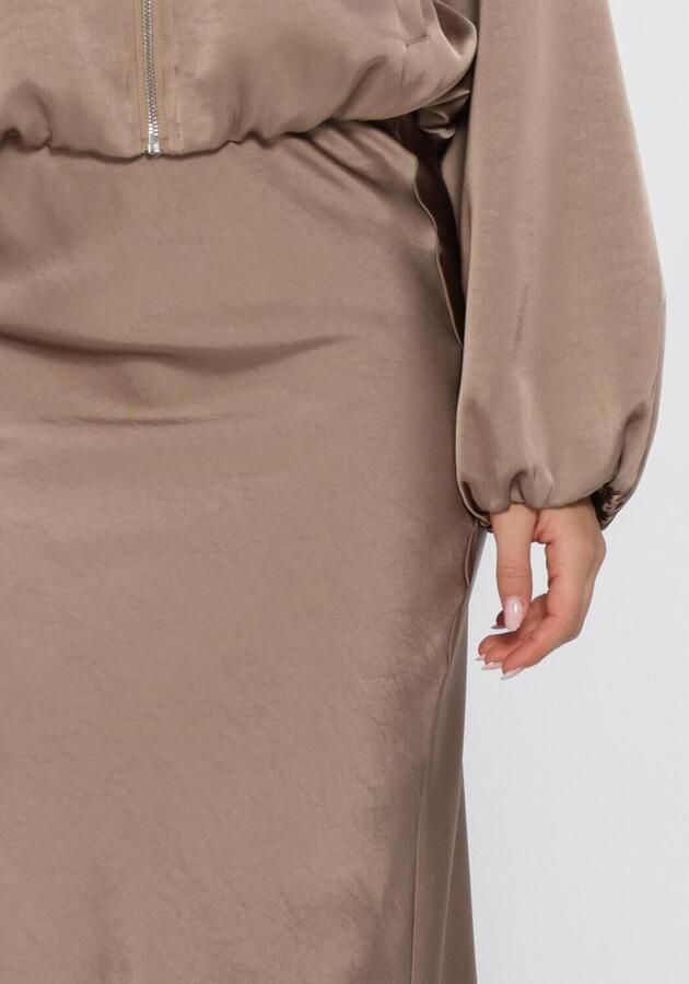 NEO NOIR Flatterende Vicky Heavy Sateen Rok Brown Dames - Foto 3