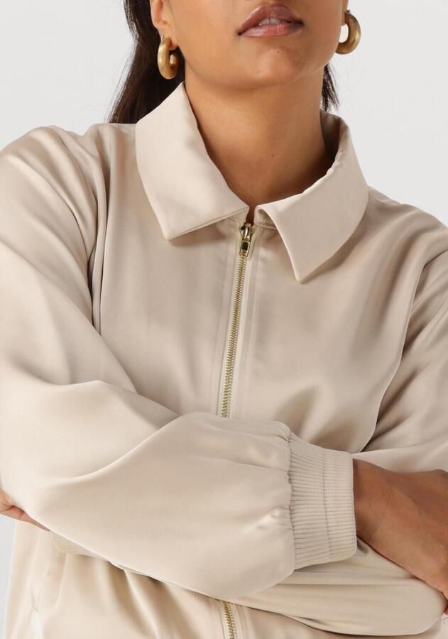 NUKUS Dames Blazers Noa Bomber Beige