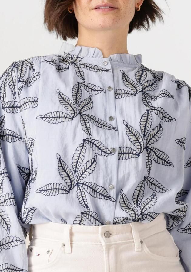 NUKUS Dames Blouses Jenna Blouse Embroidery Blauw - Foto 3
