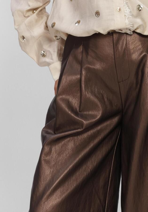 NUKUS imitatieleren wide leg broek donkerbruin - Foto 3