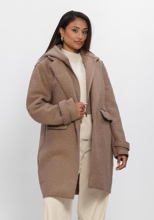 NUKUS Dames Jassen Mirthe Coat Boucle Camel