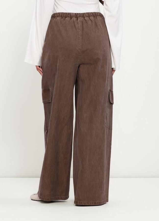 REFINED DEPARTMENT Dames Broeken Ladies Woven Washed Wide Leg Cargo Pants Mila Bruin - Foto 2