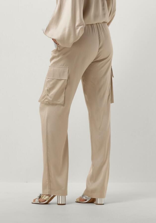 RESORT FINEST Dames Broeken Satin Cargo Pants Beige