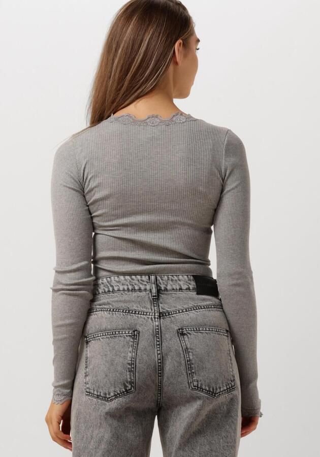 ROSEMUNDE Dames Tops & T-shirts Babette Silk T-shirt Lace Lichtgrijs