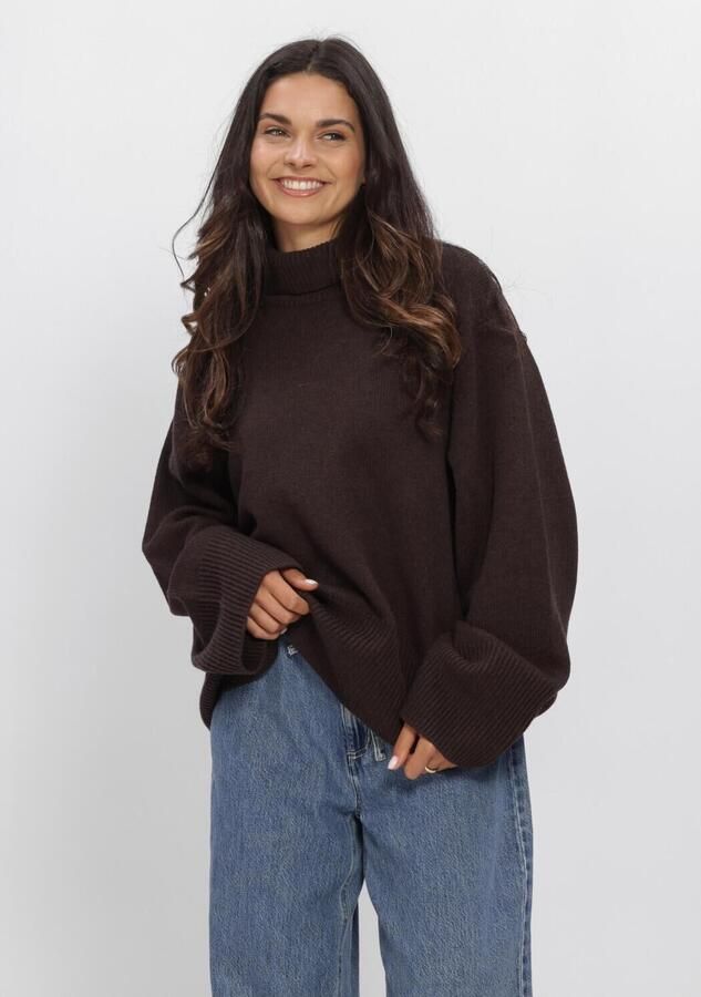 SECOND FEMALE Dames Truien & Vesten Alpha Knit T-neck Bruin