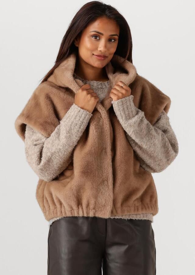 STUDIO AR Faux mink gilet Olena camel