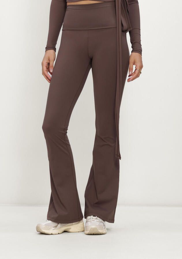 THE LOLA CLUB Dames Broeken Bruna Flared Legging Bruin