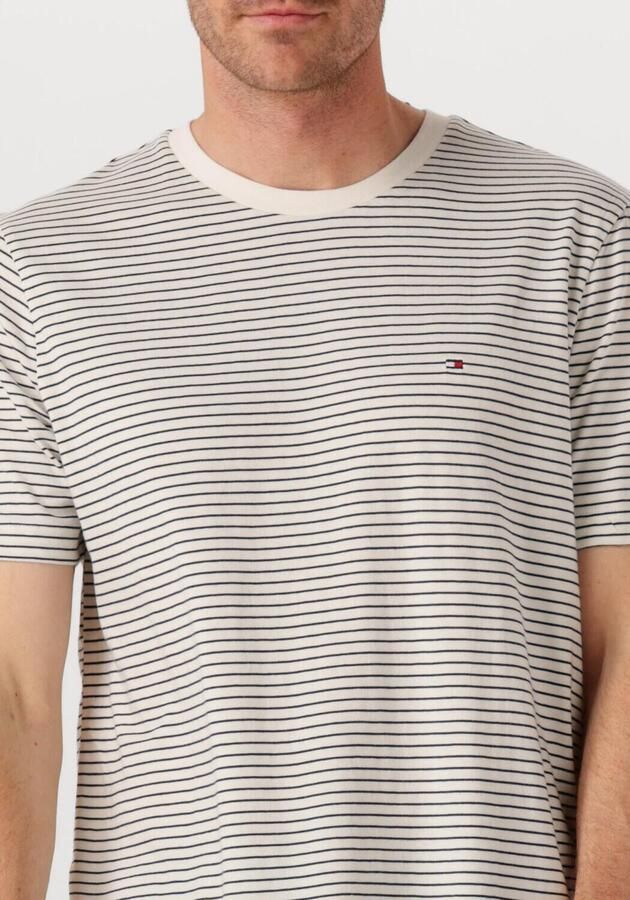 Tommy Hilfiger T-shirt ESSENTIAL REG FIT SOLID TEE met borduursel en ronde hals - Foto 3