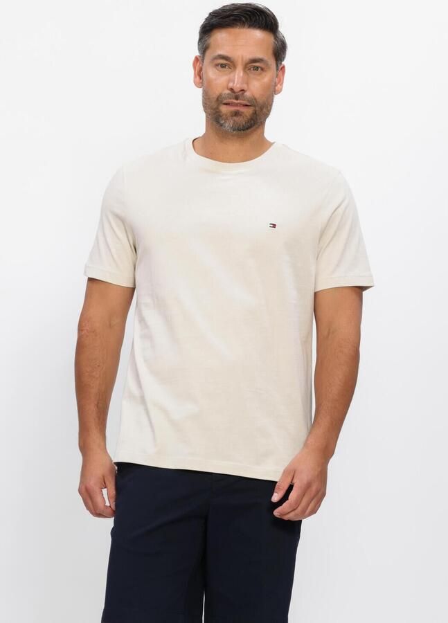 Tommy Hilfiger T-shirt ESSENTIAL REG FIT SOLID TEE met borduursel en ronde hals