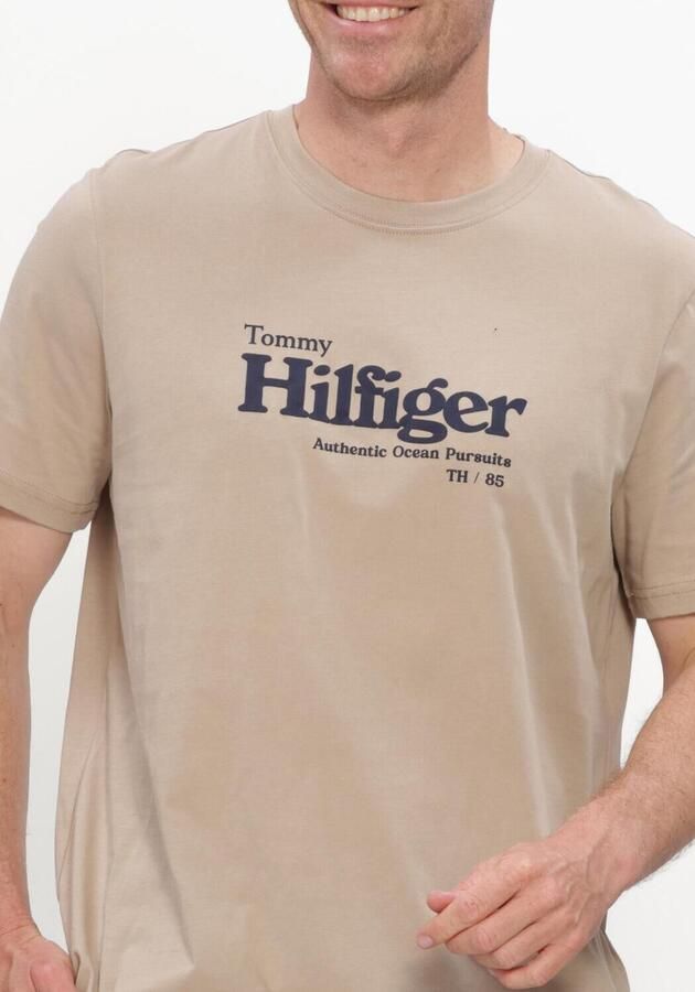 TOMMY HILFIGER Heren Polo's & T-shirts Nautical Chest Graphic Reg Tee Beige - Foto 4