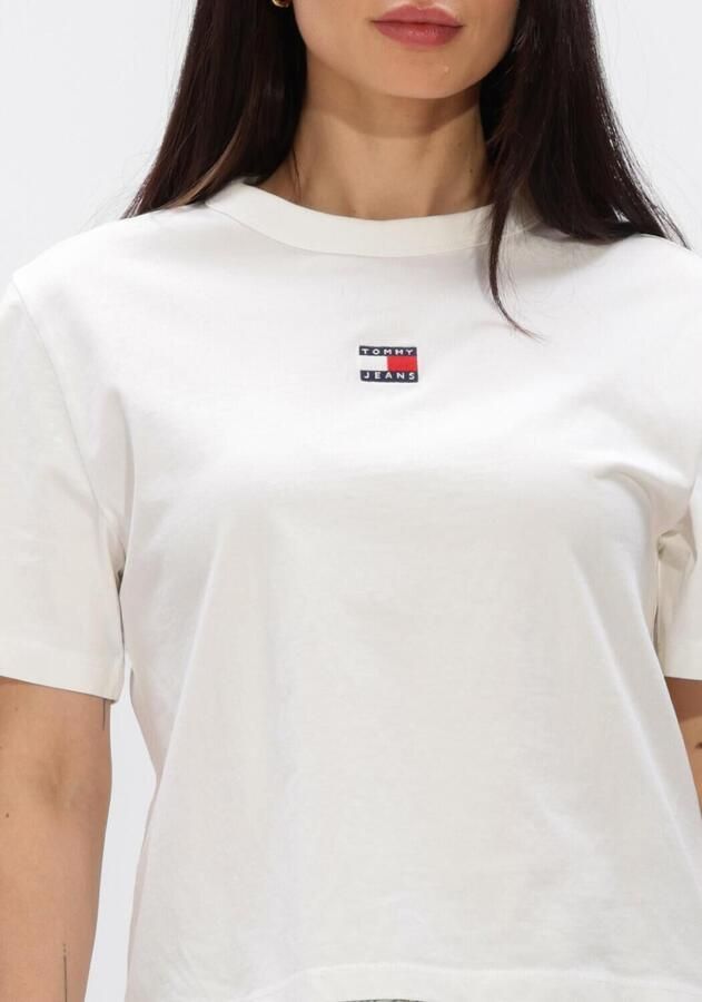 TOMMY JEANS Dames Tops & T-shirts Tjw Bxy Badge Tee Ext Gebroken Wit - Foto 3