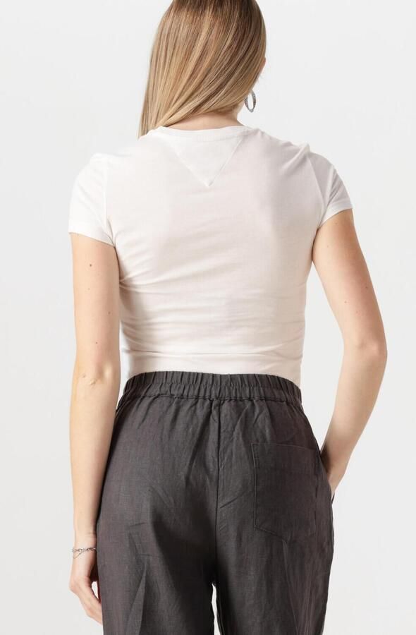 TOMMY JEANS Dames Tops & T-shirts Tjw Slim Essential Logo 2 Tee Wit - Foto 3