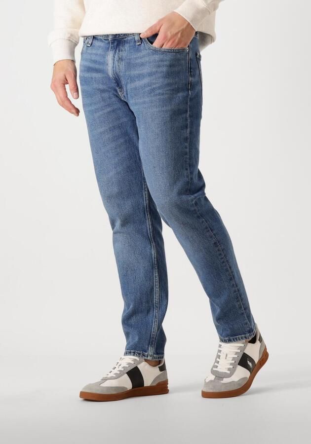 TOMMY JEANS Regular fit jeans DAD JEAN RGLR TPRD met gestempeld logo - Foto 4