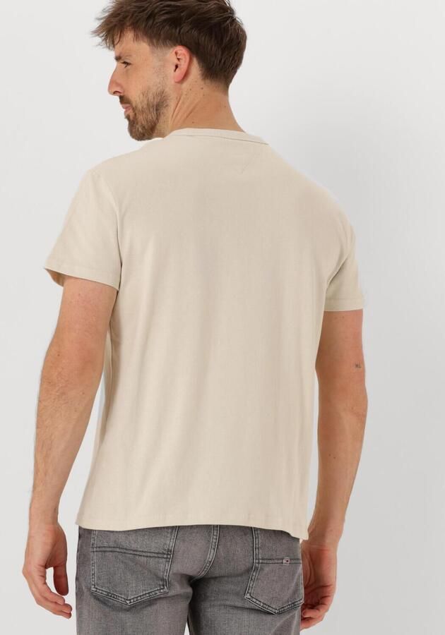 TOMMY JEANS Heren Polo's & T-shirts Tjm Reg Badge Tee Ext Beige - Foto 3
