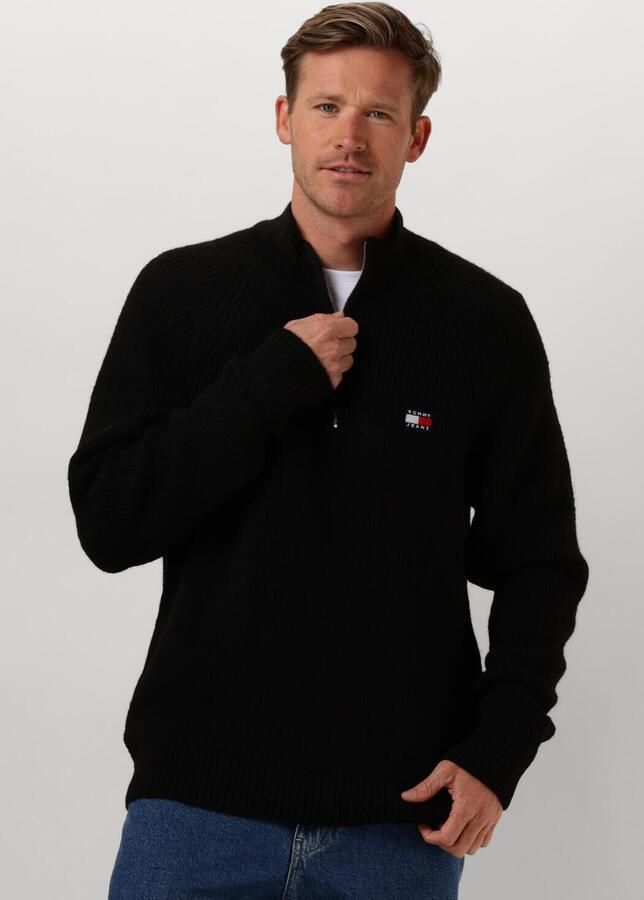 TOMMY JEANS Gebreide trui TJM REG 1 4 ZIP RAGLAN BADGE Ritssluiting tot borsthoogte met geborduurd merklogo - Foto 4