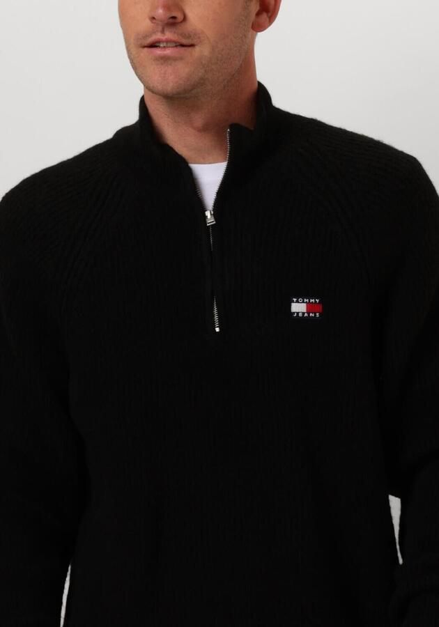 TOMMY JEANS Gebreide trui TJM REG 1 4 ZIP RAGLAN BADGE Ritssluiting tot borsthoogte met geborduurd merklogo - Foto 2