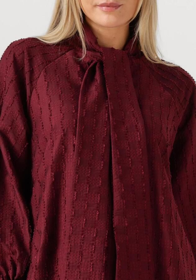 YAS Knielange jurk met stitchingdetails model 'JULINA'