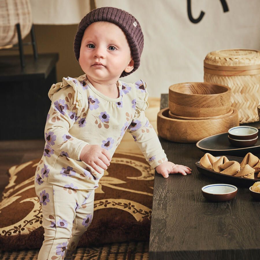 Z8 newborn longsleeve Elizan met ruches ecru lila