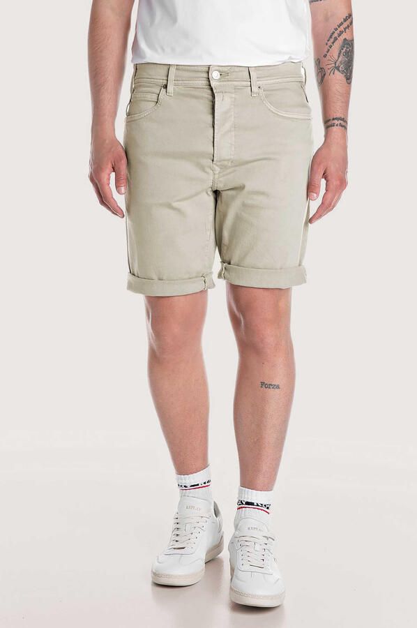 Replay Tapered Short