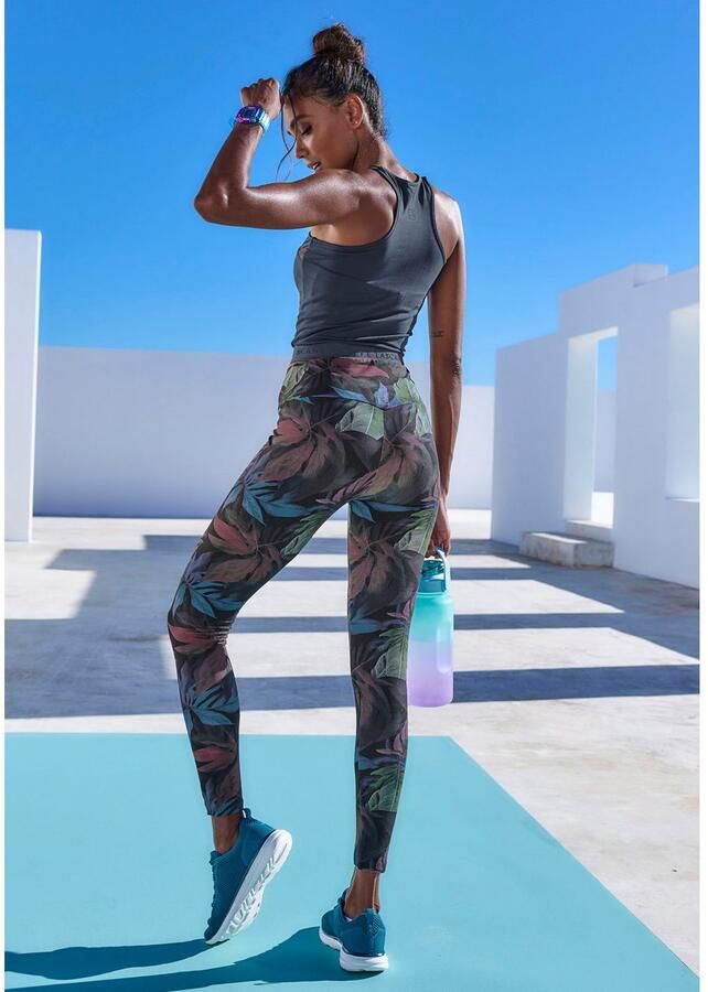 Active by Lascana Crop-top Sporttop met bloemmotief en racerback - Foto 2